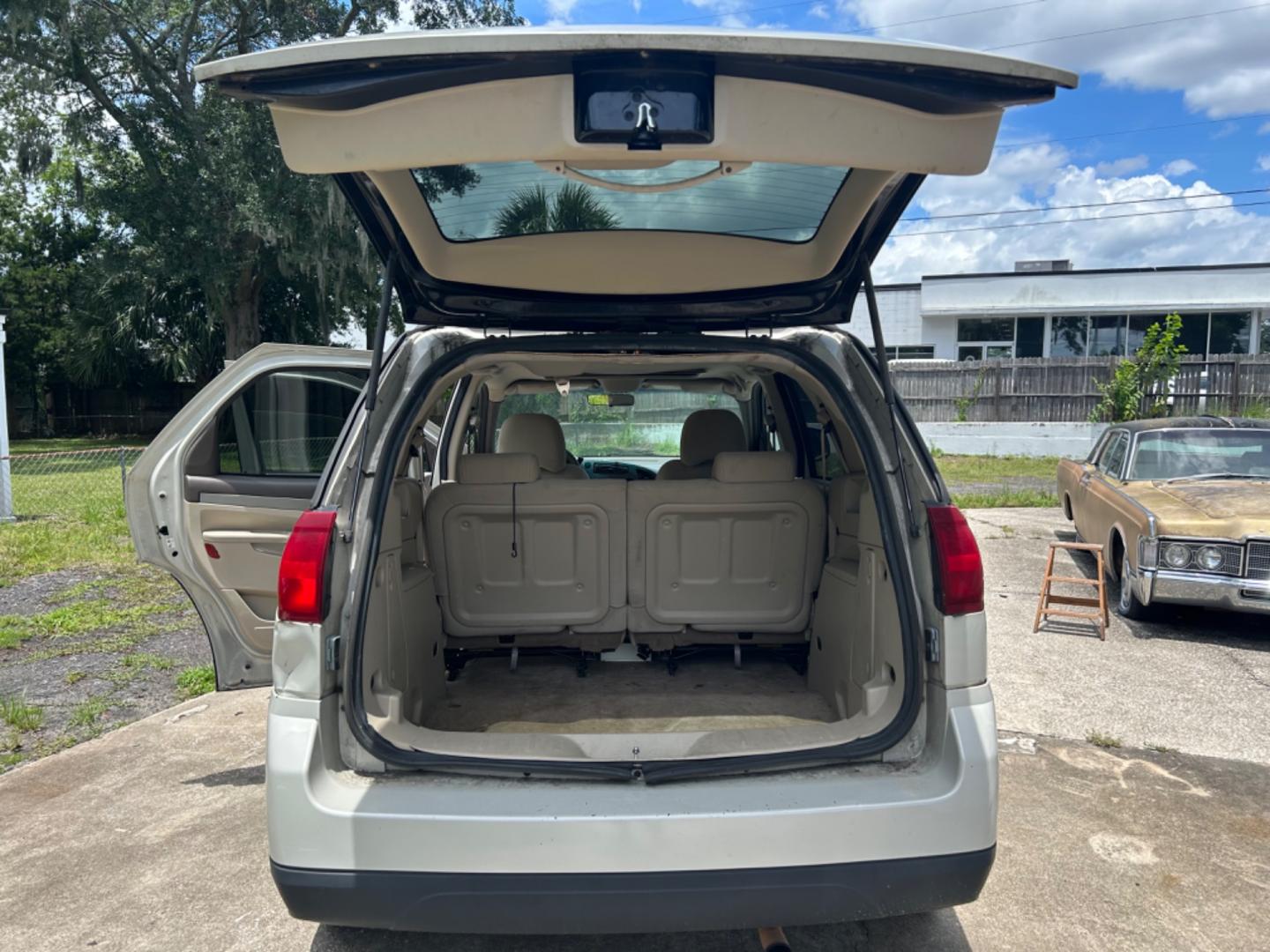 2006 Buick Rendezvous CX (3G5DA03LX6S) with an 3.5L V6 OHV 12V engine, 4-Speed Automatic Overdrive transmission, located at 1758 Cassat Ave., Jacksonville, FL, 32210, (904) 384-2799, 30.286720, -81.730652 - 2006 BUICK RENDEZVOUS CX MODEL 169,152 MILES $3500.00 PLUS TAX, TAG, AND TITLE THIS IS A STEAL!!! SUNROOF ALLOYS POWER SEAT ICE COLD AIR CONDITIONING LOOKS AND RUNS GREAT WELL MAINTAINED CALL US BEFORE IT'S GONE @ 904-384-2799 - Photo#17