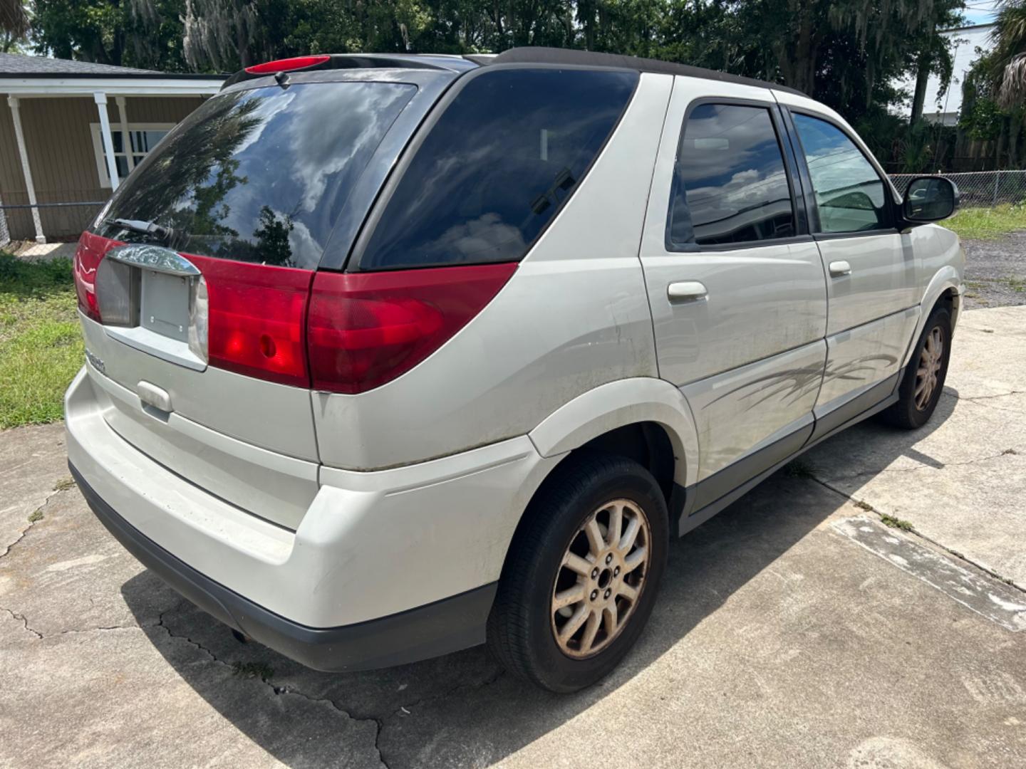 2006 Buick Rendezvous CX (3G5DA03LX6S) with an 3.5L V6 OHV 12V engine, 4-Speed Automatic Overdrive transmission, located at 1758 Cassat Ave., Jacksonville, FL, 32210, (904) 384-2799, 30.286720, -81.730652 - 2006 BUICK RENDEZVOUS CX MODEL 169,152 MILES $3500.00 PLUS TAX, TAG, AND TITLE THIS IS A STEAL!!! SUNROOF ALLOYS POWER SEAT ICE COLD AIR CONDITIONING LOOKS AND RUNS GREAT WELL MAINTAINED CALL US BEFORE IT'S GONE @ 904-384-2799 - Photo#3