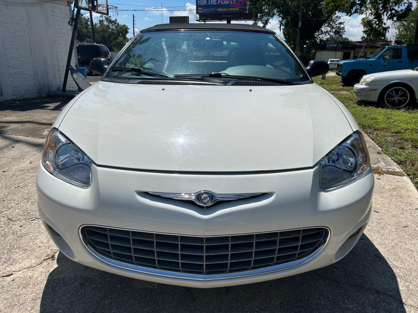 2001 white /GRAY Chrysler Sebring LXi Convertible (1C3EL55U31N) with an 2.7L V6 DOHC 24V engine, 4-Speed Automatic Overdrive transmission, located at 1758 Cassat Ave., Jacksonville, FL, 32210, (904) 384-2799, 30.286720, -81.730652 - 2001 CHRYSLER SEBRING CONVERTIBLE LXI MODEL ONLY 135,403 MILES EXCELLENT CONDITION!!!! ICE COLD AIR CONDITIONING AUTOMATIC TRANSMISSION WELL MAINTAINED ONLY $3500.00 IF YOU WANNA ROLL WITH THE TOP DOWN THIS ONE IS EXTRA NICE!!! GREAT PRICE TOO!!!! CALL US @ 904-384-2799 IT WON'T LAST LONG - Photo#0