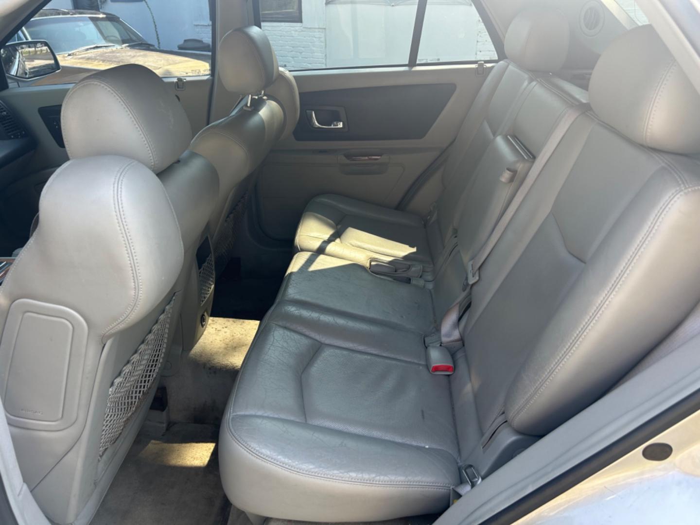 2006 Cadillac SRX (1GYEE637060) , located at 1758 Cassat Ave., Jacksonville, FL, 32210, (904) 384-2799, 30.286720, -81.730652 - *****$1500.00 PLUS TAX, TAG, AND TITLE*****CASH SPECIAL*****2006 CADILLAC SRX 193K HAS POWER STEERING PROBLEM EITHER PUMP OR RACK RUNS AND DRIVES WELL OTHERWISE HAS ICE COLD AIR CONDITIONING BEING SOLD AS-IS CALL US TODAY @ 904-384-2799 - Photo#11