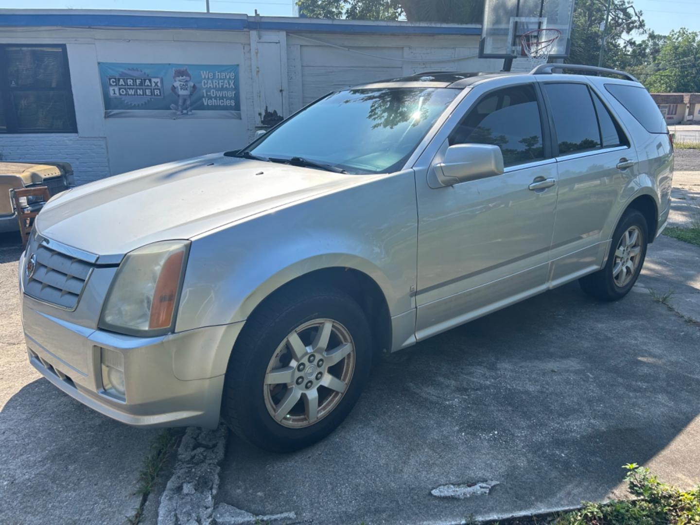 2006 Cadillac SRX (1GYEE637060) , located at 1758 Cassat Ave., Jacksonville, FL, 32210, (904) 384-2799, 30.286720, -81.730652 - *****$1500.00 PLUS TAX, TAG, AND TITLE*****CASH SPECIAL*****2006 CADILLAC SRX 193K HAS POWER STEERING PROBLEM EITHER PUMP OR RACK RUNS AND DRIVES WELL OTHERWISE HAS ICE COLD AIR CONDITIONING BEING SOLD AS-IS CALL US TODAY @ 904-384-2799 - Photo#1