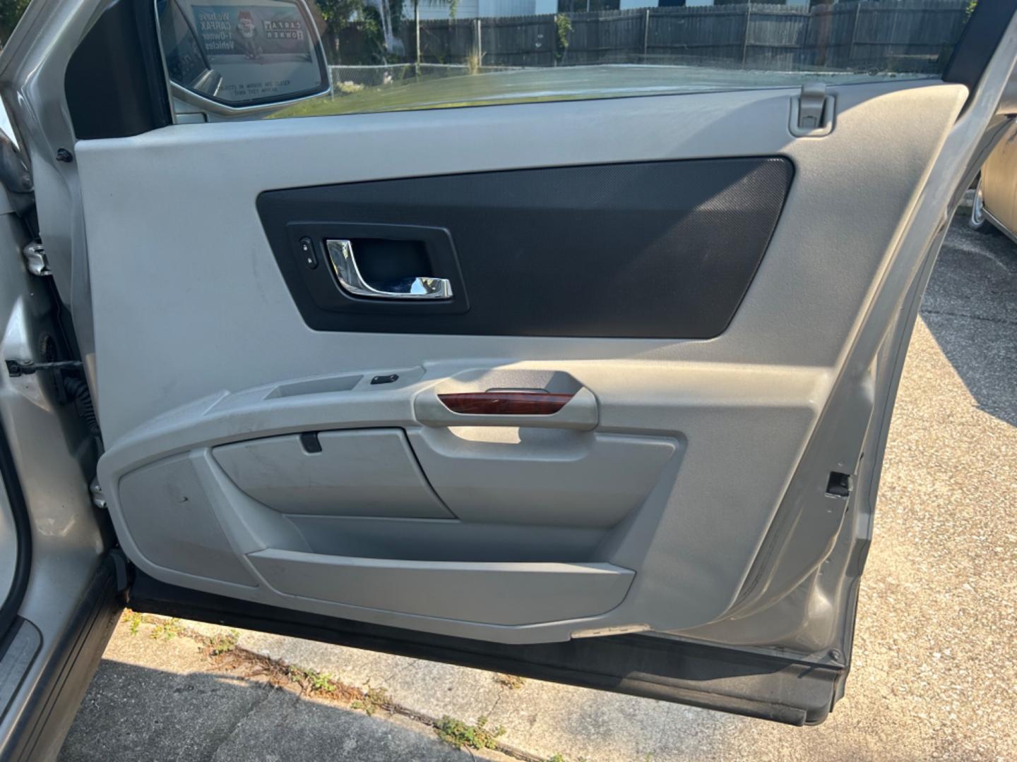 2006 Cadillac SRX (1GYEE637060) , located at 1758 Cassat Ave., Jacksonville, FL, 32210, (904) 384-2799, 30.286720, -81.730652 - *****$1500.00 PLUS TAX, TAG, AND TITLE*****CASH SPECIAL*****2006 CADILLAC SRX 193K HAS POWER STEERING PROBLEM EITHER PUMP OR RACK RUNS AND DRIVES WELL OTHERWISE HAS ICE COLD AIR CONDITIONING BEING SOLD AS-IS CALL US TODAY @ 904-384-2799 - Photo#12