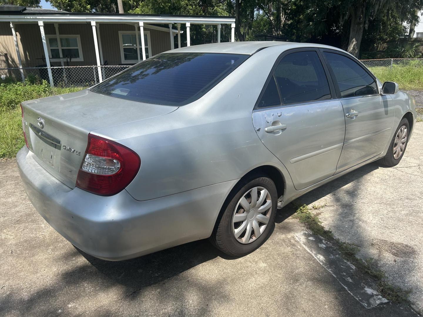 2002 Toyota Camry LE (4T1BE32K52U) with an 2.4L L4 DOHC 16V engine, located at 1758 Cassat Ave., Jacksonville, FL, 32210, (904) 384-2799, 30.286720, -81.730652 - CASH SPECIAL!!!! 2002 TOYOTA CAMRY LE MODEL 220,483 MILES $2500.00 CASH PLUS TAX, TAG, AND TITLE 4-DOOR AUTOMATIC TRANSMISSION ICE-COLD AIR-CONDITIONING SUNROOF 2.4L FOUR CYLINDER ENGINE CALL NOW @ 904-384-2799 BEFORE IT'S GONE - Photo#3