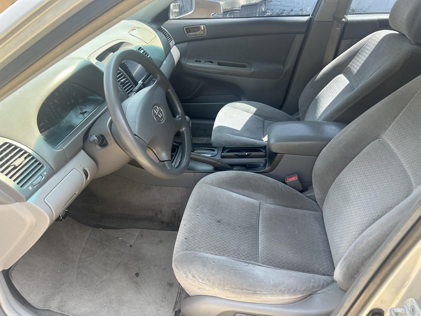 2002 Toyota Camry LE (4T1BE32K52U) with an 2.4L L4 DOHC 16V engine, located at 1758 Cassat Ave., Jacksonville, FL, 32210, (904) 384-2799, 30.286720, -81.730652 - CASH SPECIAL!!!! 2002 TOYOTA CAMRY LE MODEL 220,483 MILES $2500.00 CASH PLUS TAX, TAG, AND TITLE 4-DOOR AUTOMATIC TRANSMISSION ICE-COLD AIR-CONDITIONING SUNROOF 2.4L FOUR CYLINDER ENGINE CALL NOW @ 904-384-2799 BEFORE IT'S GONE - Photo#6