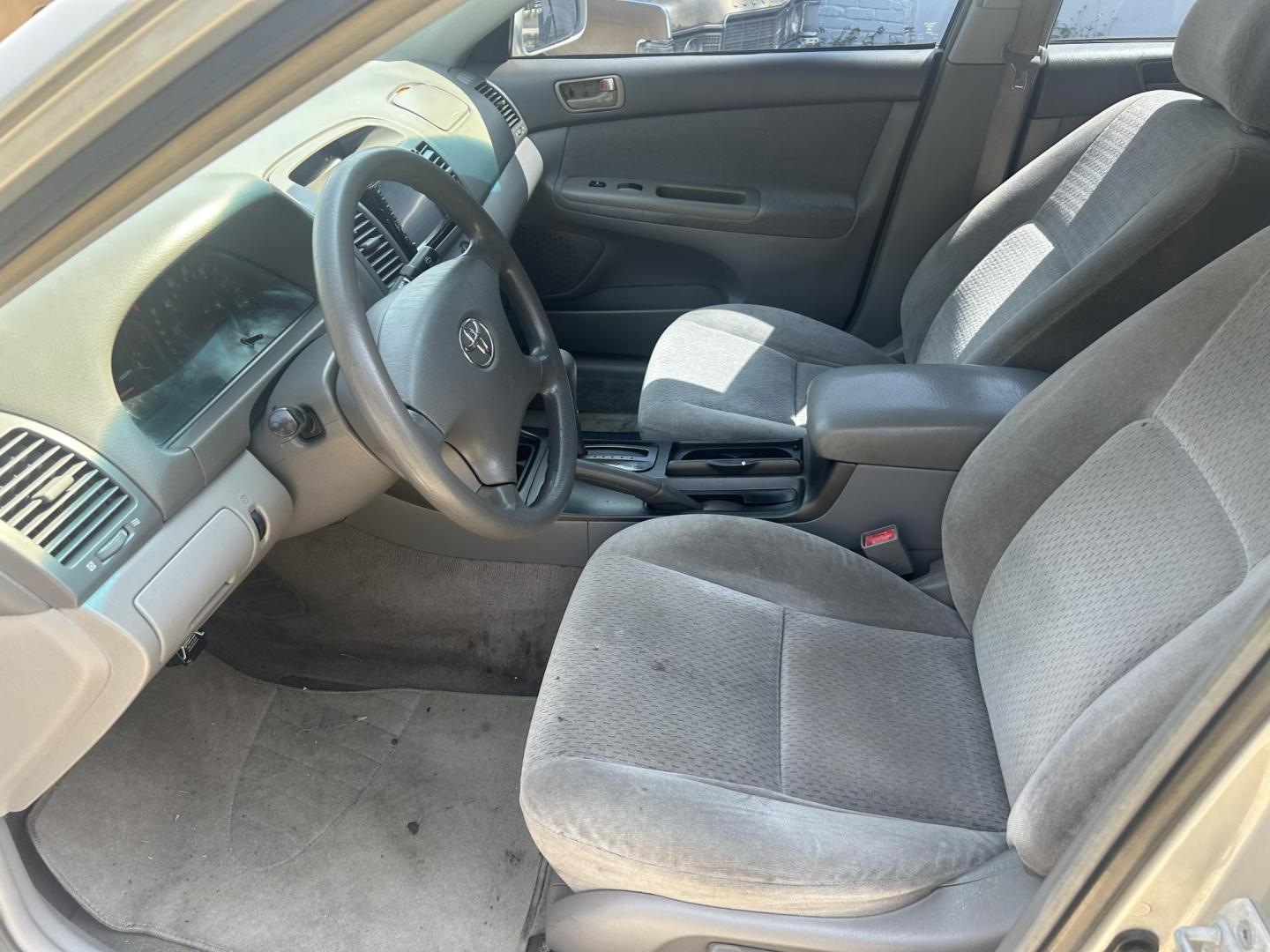 2002 Toyota Camry LE (4T1BE32K52U) with an 2.4L L4 DOHC 16V engine, located at 1758 Cassat Ave., Jacksonville, FL, 32210, (904) 384-2799, 30.286720, -81.730652 - CASH SPECIAL!!!! 2002 TOYOTA CAMRY LE MODEL 220,483 MILES $2500.00 CASH PLUS TAX, TAG, AND TITLE 4-DOOR AUTOMATIC TRANSMISSION ICE-COLD AIR-CONDITIONING SUNROOF 2.4L FOUR CYLINDER ENGINE CALL NOW @ 904-384-2799 BEFORE IT'S GONE - Photo#7