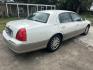 2003 Lincoln Town Car Signature (1LNHM82W13Y) with an 4.6L V8 SOHC 16V engine, 4-Speed Automatic Overdrive transmission, located at 1758 Cassat Ave., Jacksonville, FL, 32210, (904) 384-2799, 30.286720, -81.730652 - *****$2599.00 CASH OFFER***** 2003 LINCOLN TOWN CAR SIGNATURE MODEL 192,943 MILES LEATHER ALLOYS ICE-COLD AIR-CONDITIONING ALLOYS DON'T MISS OUT CALL US @ 904-384-2799 - Photo#3