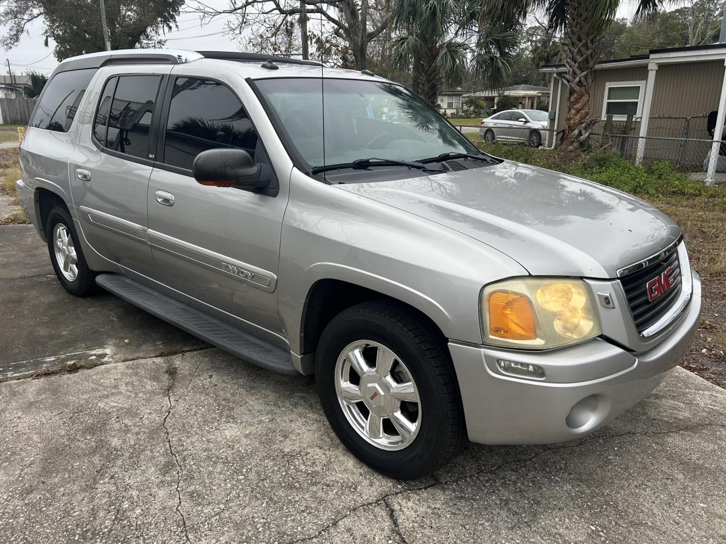 2004 GMC Envoy XUV SLE 4WD (1GKET12S246) with an 4.2L L6 DOHC 24V engine, 4-Speed Automatic Overdrive transmission, located at 1758 Cassat Ave., Jacksonville, FL, 32210, (904) 384-2799, 30.286720, -81.730652 - ***** $3099.00 PLUS TAX, TAG, AND TITLE*****CASH SPECIAL***** 2004 GMC ENVOY XUV 4X4 SLT MODEL 221,364 MILES VERY WELL TAKEN CARE OF RUNS AND LOOKS GREAT LEATHER SUNROOF HAS UNIQUE BARNDOOR TAILGATE WITH POWER GLASS RUNNING BOARDS ALLOYS THIS ONE'S GOT IT ALL!!!! CALL TODAY @ 904-384-2799 BEFORE IT' - Photo#1