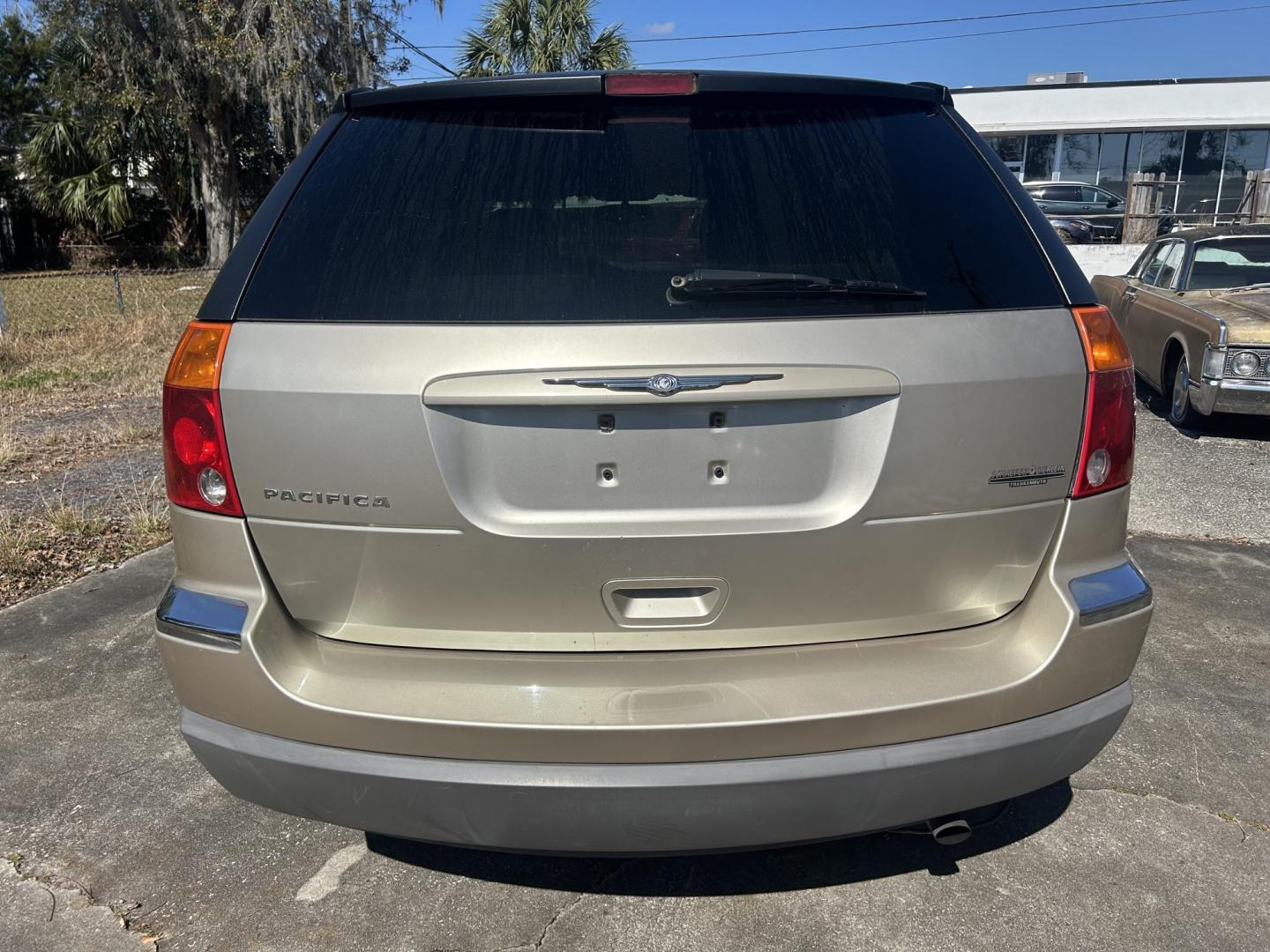 2004 Chrysler Pacifica FWD (2C8GM68434R) with an 3.5L V6 SOHC 24V engine, 4-Speed Automatic Overdrive transmission, located at 1758 Cassat Ave., Jacksonville, FL, 32210, (904) 384-2799, 30.286720, -81.730652 - *****WHOLESALE TO THE PUBLIC*****$2199.00 PLUS TAX, TAG, AND TITLE*****CASH SPECIAL*****2004 CHRYSLER PACIFICA 224,149 MILES THIRD ROW SEATING RUNS GREAT ALLOYS TINT WELL MAINTAINED KEYLESSS ENTRY CALL US @ 904-384-2799 IT WON'T LAST LONG!!!!! - Photo#5