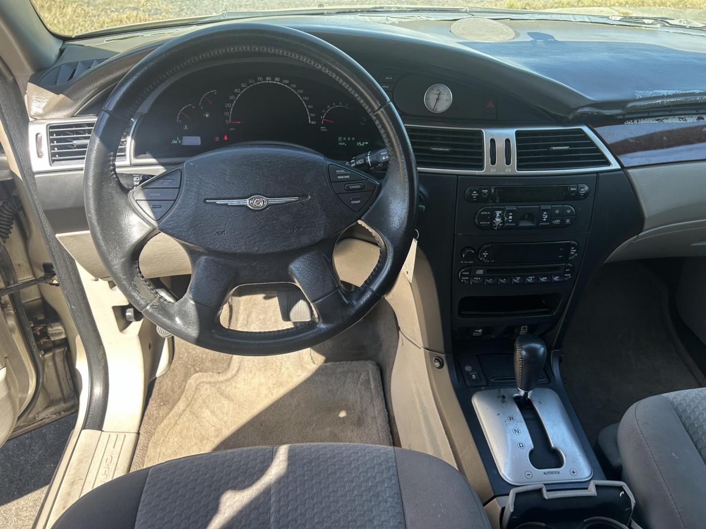 2004 Chrysler Pacifica FWD (2C8GM68434R) with an 3.5L V6 SOHC 24V engine, 4-Speed Automatic Overdrive transmission, located at 1758 Cassat Ave., Jacksonville, FL, 32210, (904) 384-2799, 30.286720, -81.730652 - *****WHOLESALE TO THE PUBLIC*****$2199.00 PLUS TAX, TAG, AND TITLE*****CASH SPECIAL*****2004 CHRYSLER PACIFICA 224,149 MILES THIRD ROW SEATING RUNS GREAT ALLOYS TINT WELL MAINTAINED KEYLESSS ENTRY CALL US @ 904-384-2799 IT WON'T LAST LONG!!!!! - Photo#8