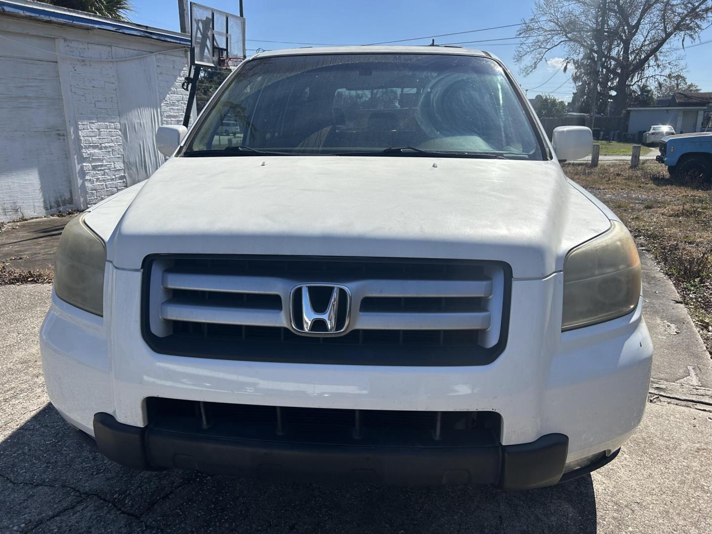 2007 Honda Pilot EX-L 2WD w/ DVD (5FNYF28617B) with an 3.5L V6 SOHC 24V engine, 5-Speed Automatic Overdrive transmission, located at 1758 Cassat Ave., Jacksonville, FL, 32210, (904) 384-2799, 30.286720, -81.730652 - TAX TIME SPECIAL!!!! CASH DEAL!!!! $3999.00 PLUS TAX, TAG, AND TITLE!!!!! 2007 HONDA PILOT EX-L MODEL ONLY 188,408 MILES THIRD ROW SEATING ALLOYS SUNROOF LEATHER TOW PACKAGE ICE-COLD AIR-CONDITIONING CALL US @ 904-384-2799 - Photo#0