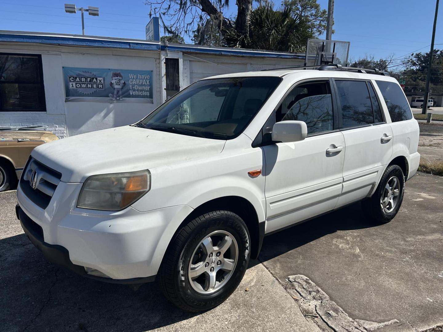 2007 Honda Pilot EX-L 2WD w/ DVD (5FNYF28617B) with an 3.5L V6 SOHC 24V engine, 5-Speed Automatic Overdrive transmission, located at 1758 Cassat Ave., Jacksonville, FL, 32210, (904) 384-2799, 30.286720, -81.730652 - TAX TIME SPECIAL!!!! CASH DEAL!!!! $3999.00 PLUS TAX, TAG, AND TITLE!!!!! 2007 HONDA PILOT EX-L MODEL ONLY 188,408 MILES THIRD ROW SEATING ALLOYS SUNROOF LEATHER TOW PACKAGE ICE-COLD AIR-CONDITIONING CALL US @ 904-384-2799 - Photo#1